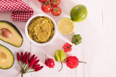 Guacamole DIP ahşap tablo. 