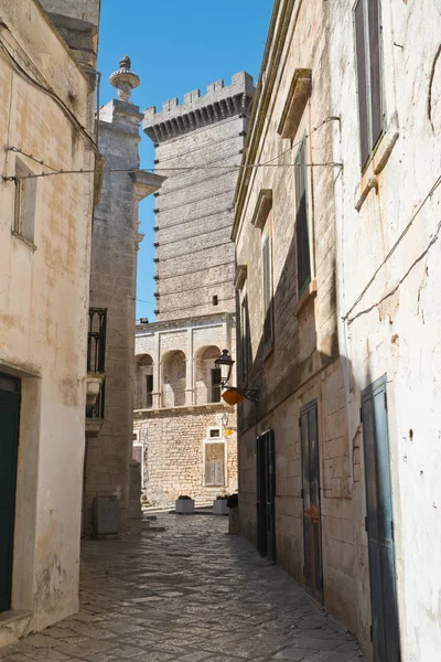 Alleyway. Ceglie Messapica. Puglia. Italy. — Stock Photo, Image