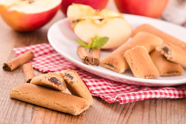 Biscoitos com recheio de frutas . — Fotografia de Stock