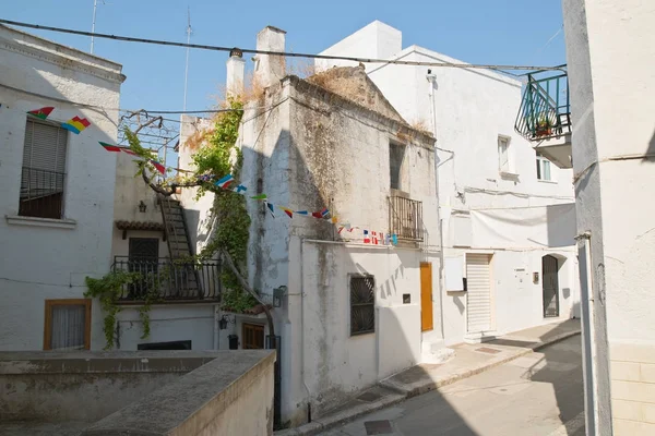 Gasse. castellaneta. Apulien. Italien. — Stockfoto