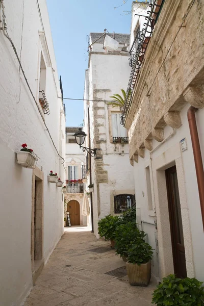 alleyway. Locorotondo. Puglia. İtalya. 