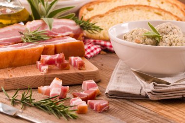 Canederli makarna pastırma ile. 