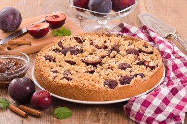 Erik tart ahşap tablo. 