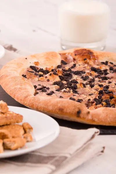 Zoete Chocolade Pizza Met Cookies — Stockfoto