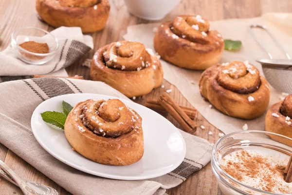 Cinnamon Rolls Wooden Table — Stock Photo, Image