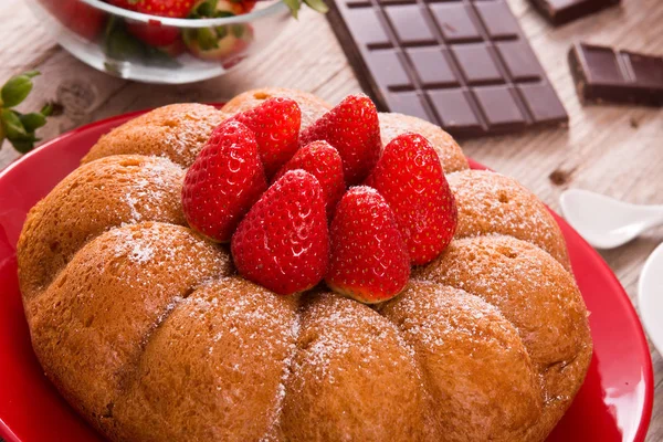 Ciasto Truskawkowe Czerwony Danie — Zdjęcie stockowe
