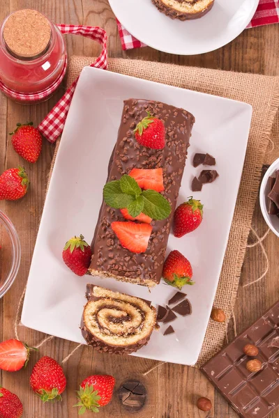 Chocolate Roll Strawberries — Stock Photo, Image