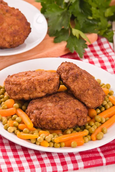 Albóndigas Plato Blanco —  Fotos de Stock