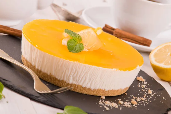 Lemon Cheesecake Lemon Curd Wooden Table — Stock Photo, Image