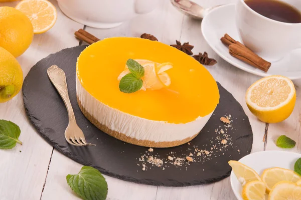 Lemon Cheesecake Black Dish — Stock Photo, Image