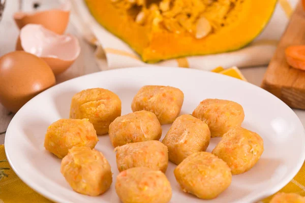 Polpette Pollo Alla Zucca Con Carote — Foto Stock