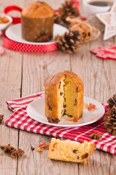 Panettone Olasz Karácsonyi Sütemény — Stock Fotó