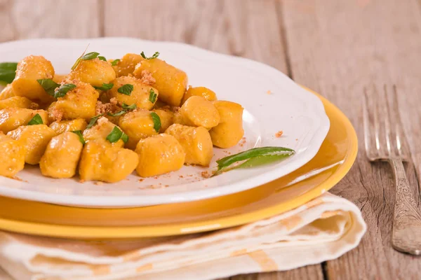 Gnocchi Calabaza Con Galletas Amaretti Ralladas —  Fotos de Stock