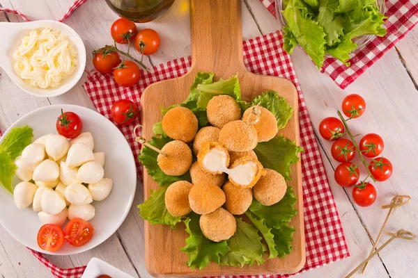 Smażone Kulki Serowe Mozzarella — Zdjęcie stockowe