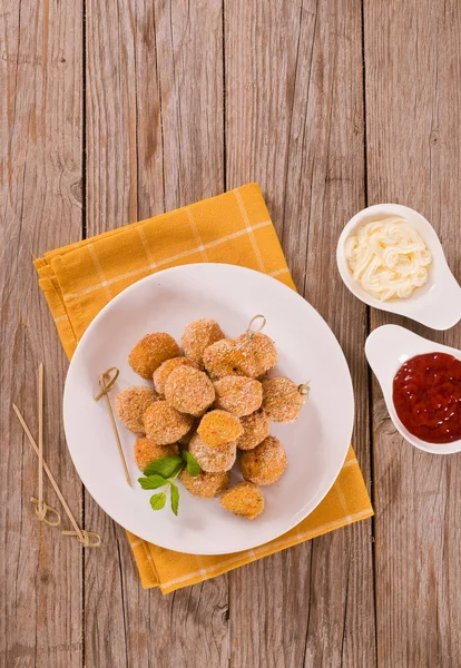 Kürbis Hühnerfrikadellen Auf Weißem Teller — Stockfoto