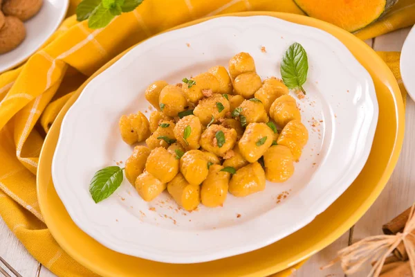 Gnocchi Zucca Con Amaretti Grattugiati — Foto Stock