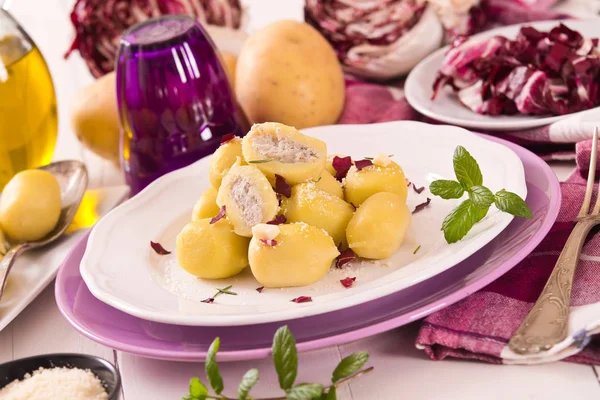 Potato Gnocchi Stuffed Radicchio Ricotta — Stock Photo, Image