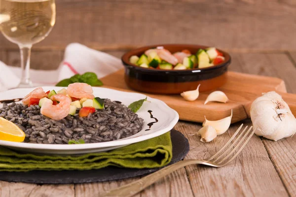 Squid Ink Risotto Prawns Vegetables — Stock Photo, Image