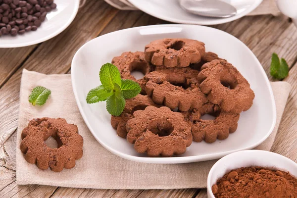 Teatime Com Biscoitos Chocolate Prato Branco — Fotografia de Stock