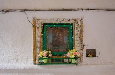 Yeminli aedikül. Monopoli 'de. Puglia. İtalya.