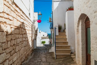 Alleyway. Ceglie messapica. Puglia. Italy.	