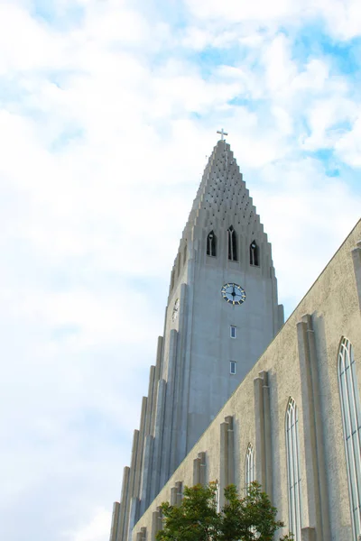Gereja Hallgrimskirkja di Reykjavik, Islandia. gambar perjalanan — Stok Foto
