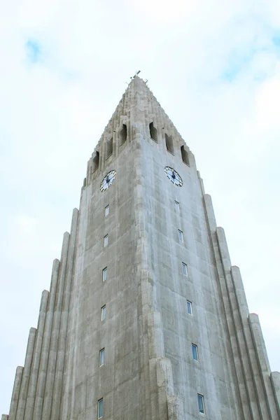 Chiesa di Hallgrimskirkja a Reykjavik, Islanda. immagine di viaggio — Foto Stock