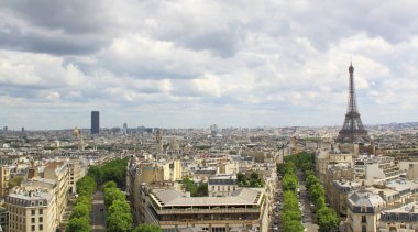Paris, Temmuz 2017: Skyline Eyfel Kulesi, Paris manzaralı