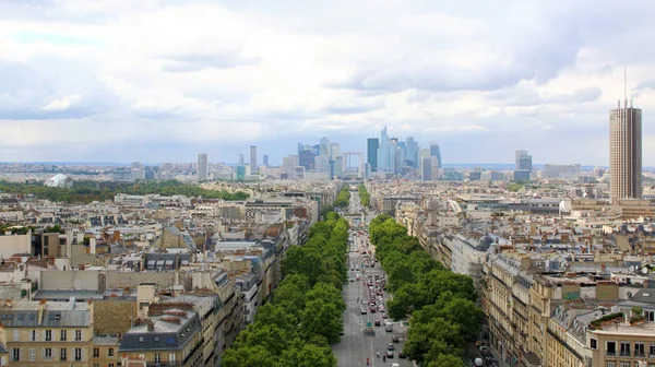 PARIS, JULY 2017: Skyline of Paris city towards La Defense distr — Stock Photo, Image