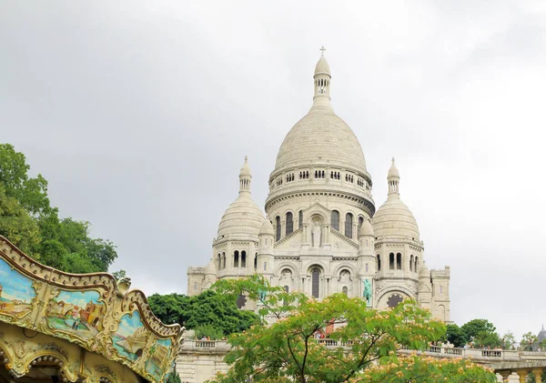 Sacre coeur Kathedrale auf dem Montmartre-Hügel, Paris. — Stockfoto