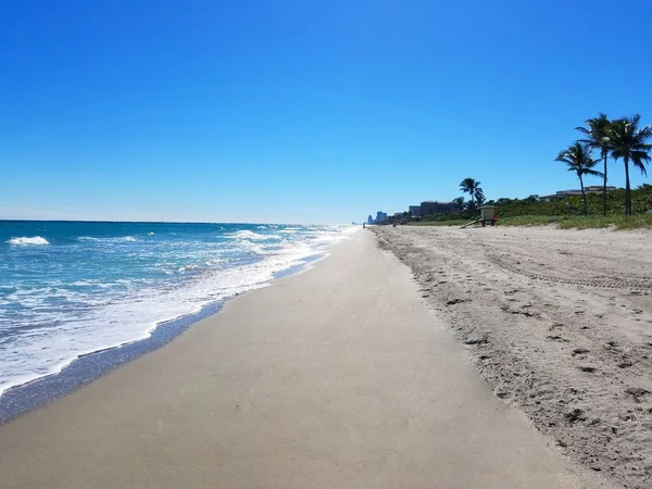 Val pe plaja de nisip — Fotografie, imagine de stoc