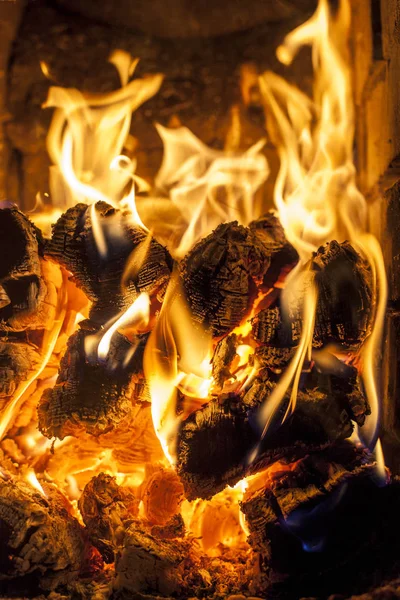Burning wood in the firebox — Stock Photo, Image