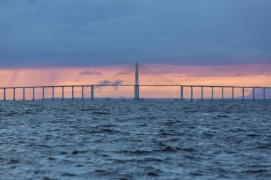 Günbatımı ve Amazon, Brezilya Manaus Iranduba köprüden
