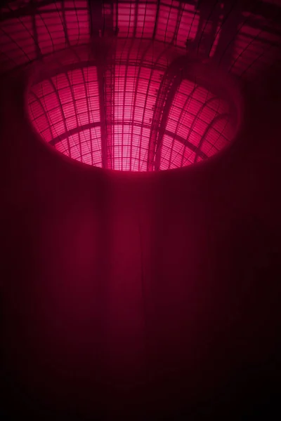 Paris Frankreich Juni Inneren Der Roten Kunstinstallation Von Anish Kapoor — Stockfoto