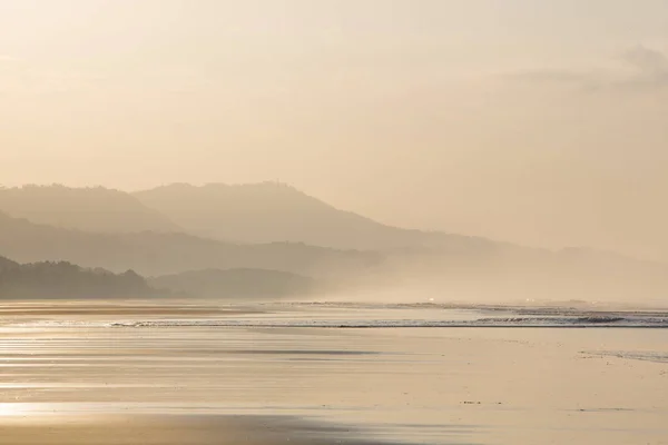 Мистический Вид Восход Солнца Пляже Матапало Коста Рика Матапало Расположен — стоковое фото
