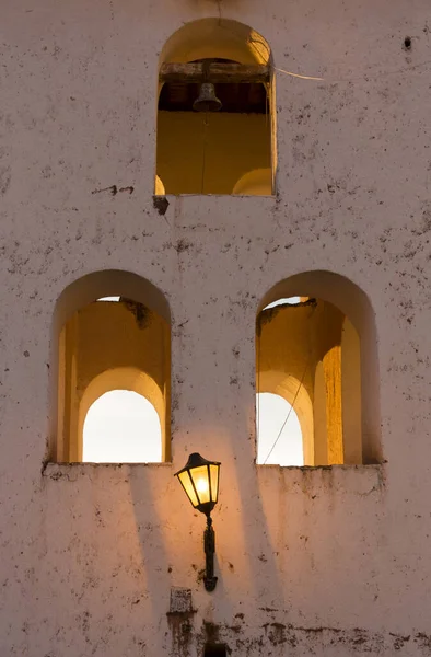 Primo Piano Lampione Vecchia Chiesa Coloniale Chinchero Con Luce Del — Foto Stock