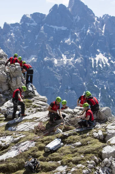 Cortina Ampezzo Italy June Mountain Rescue Team Members Action Mountains — Stock Photo, Image