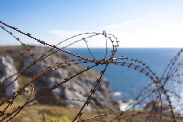 Barbed Wire Fence Memorial Battle Atlantic Pointe Pen Hir Bittany — Stock Photo, Image