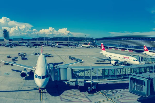 Switzerland Zurich Június Swiss Airlines Airbus A330 Gurul Felszállásra 2014 — Stock Fotó