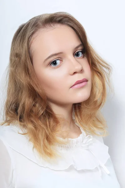 Schöne Teenager-Mädchen — Stockfoto