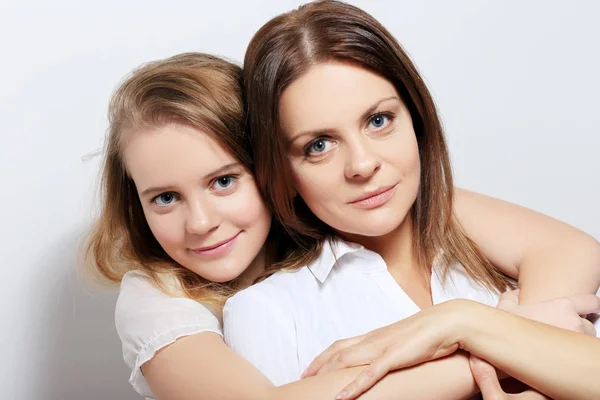 Mor och tonårsdotter — Stockfoto
