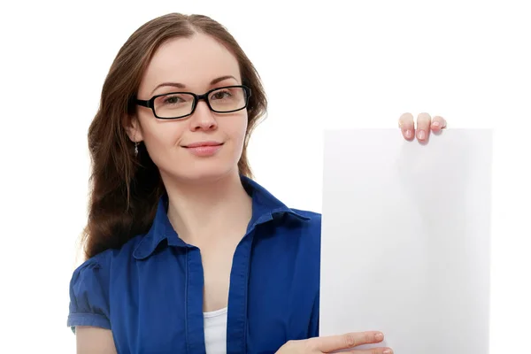 Frau zeigt leeres Schild — Stockfoto