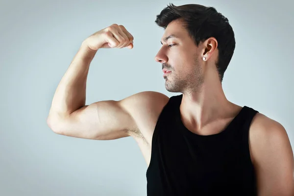 Handsome athletic young man — Stock Photo, Image