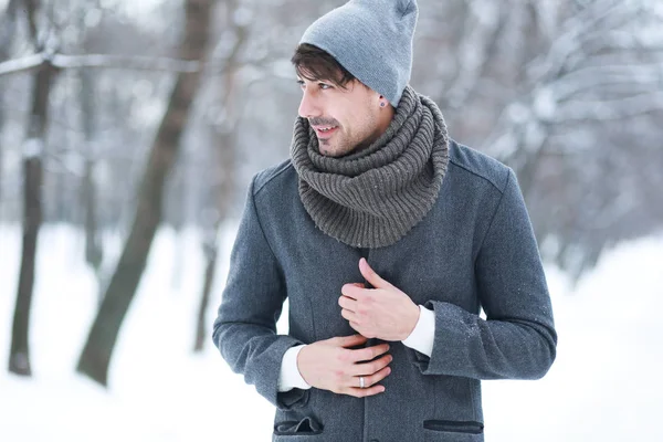 Handsome man in coat — Stock Photo, Image