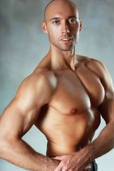 근육 운동 남자 — 스톡 사진