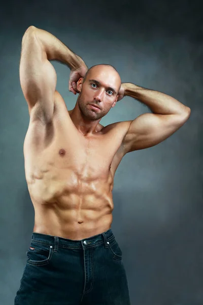 Muscular athletic man — Stock Photo, Image