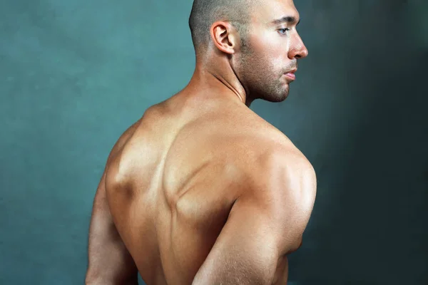 Muscular athletic man — Stock Photo, Image