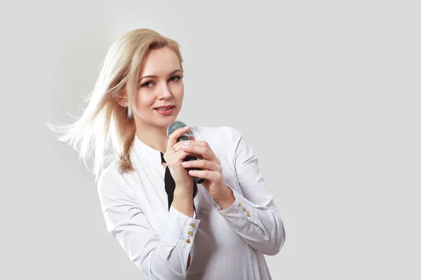 Half Length Portrait Beautiful Young Woman White Shirt Holding Microphone — Stock Photo, Image