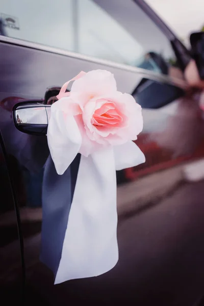 Διακόσμηση γάμου σε αυτοκίνητο — Φωτογραφία Αρχείου