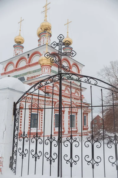 Church of the Epiphany in winter — Stock Photo, Image